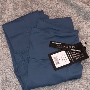 90 Degree light blue leggings